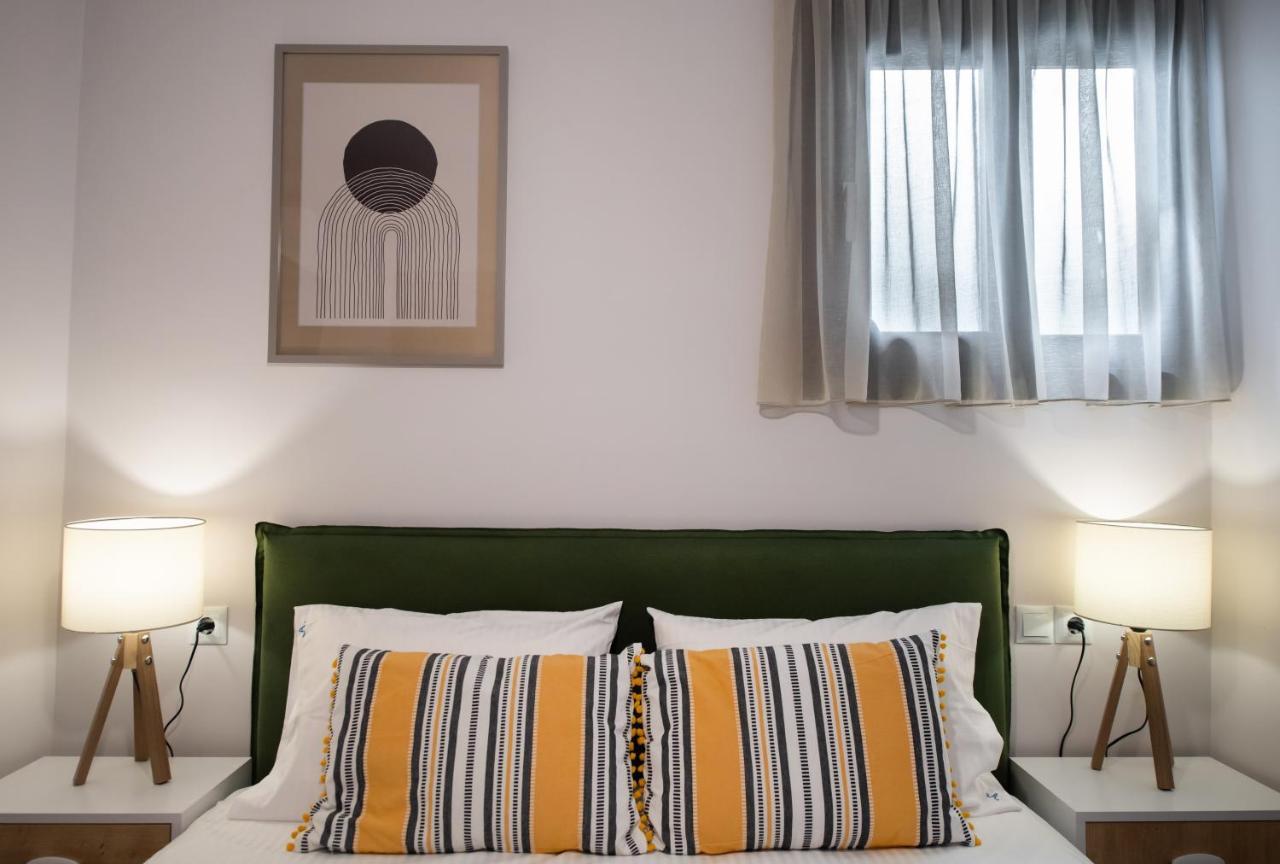 Angelica'S And Irene'S Design Apartments Swimming Pool ニキアナ エクステリア 写真