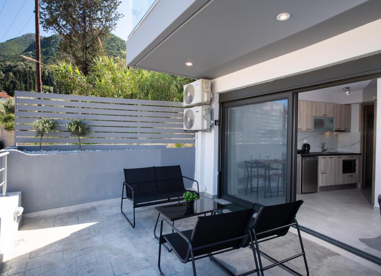 Angelica'S And Irene'S Design Apartments Swimming Pool ニキアナ エクステリア 写真